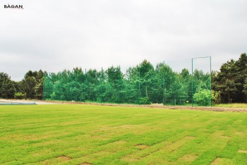 Systemowe piłkochwyty montowane na boiska sportowe